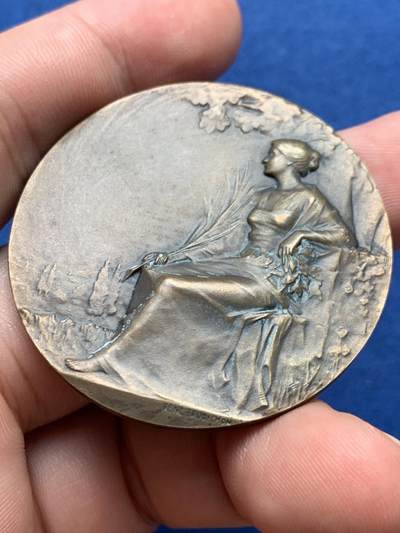 《竞宝斋》第406场 周日，周一，2场连拍 （全场包邮） 法国女神铜章 40.7克 45.2mm 三角铜标