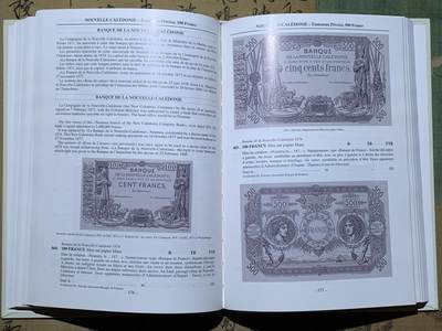 《竞宝斋》第406场 周日，周一，2场连拍 （全场包邮） 全新未开封 法属印支纸币目录，硬壳精装，包含东南亚各国法国占领期间各种纸币，法属印支纸币向来以设计精美广受玩家喜爱。