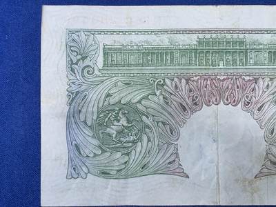 《竞宝斋》第406场 周日，周一，2场连拍 （全场包邮） 两张一组 英国A序列1镑纸币 品相不错