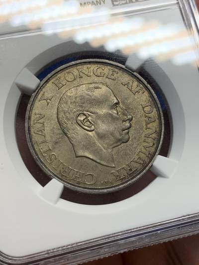 《竞宝斋》第406场 周日，周一，2场连拍 （全场包邮） NGC MS62 丹麦1937年登基25周年2克朗纪念币