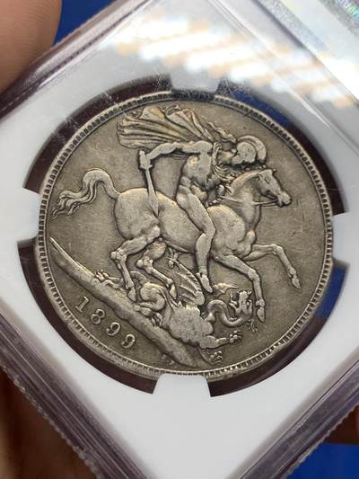 《竞宝斋》第406场 周日，周一，2场连拍 （全场包邮） NGC VF35 英国1899年维多利亚披纱马剑大银币