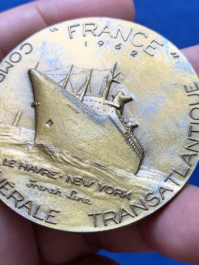 《竞宝斋》第406场 周日，周一，2场连拍 （全场包邮） 1962年法国跨大西洋航运公司纪念铜章 69.2克 52.7mm 丰饶角铜标