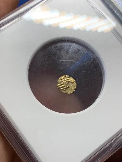《竞宝斋》第406场 周日，周一，2场连拍 （全场包邮） NGC MS63 印度 迈索尔王国 1638-1812年 1F 金币 南印度经典货币形态 毗湿奴神像 外拍上涨品种