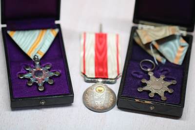 大猫徽章拍卖 第275期 勿忘国耻 日章一组