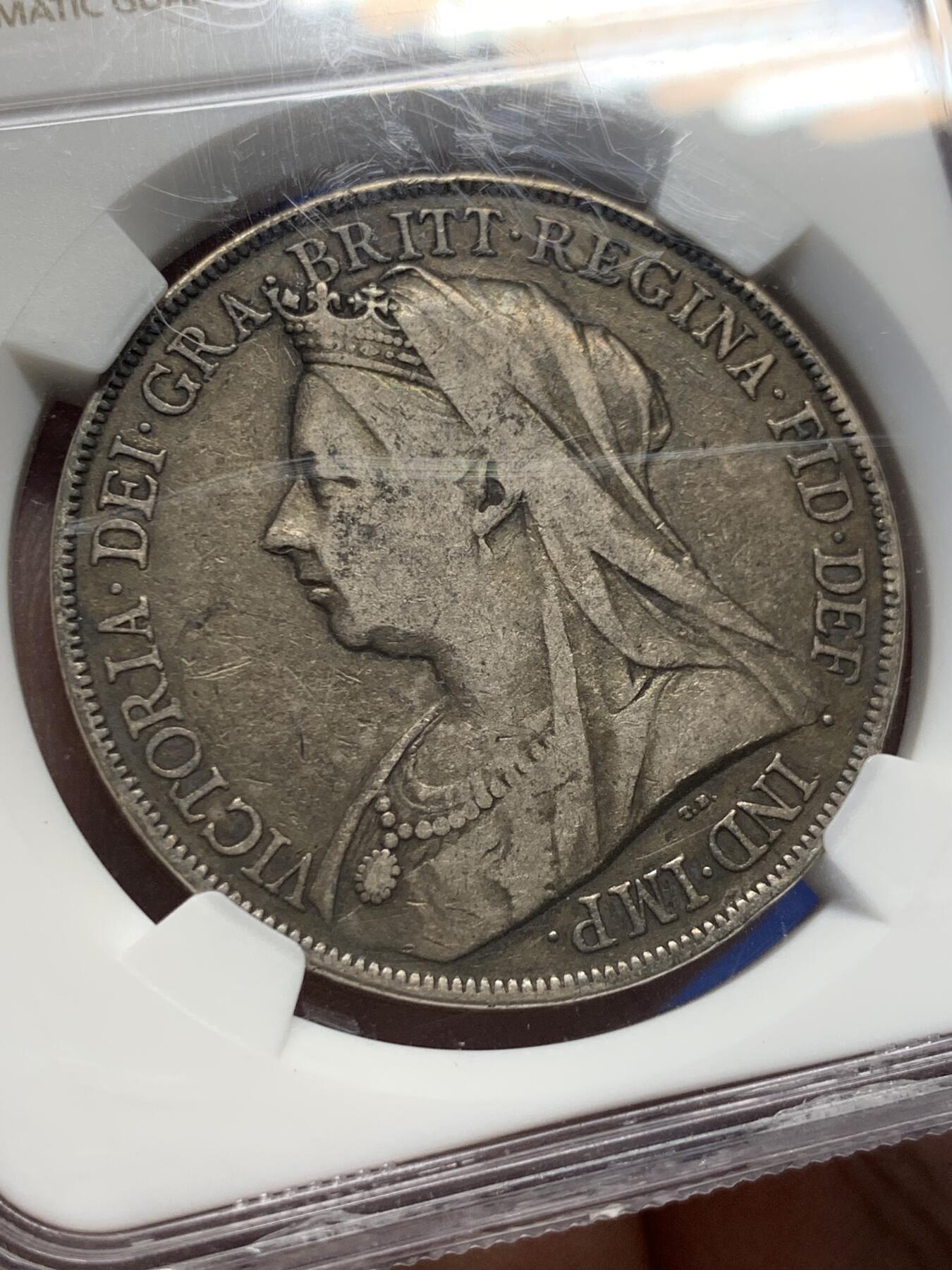 《竞宝斋》第406场 周日，周一，2场连拍 （全场包邮） NGC VF35 英国1899年维多利亚披纱马剑大银币
