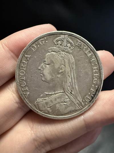 南宋泉阁俄币 外币 国币 专场第十五期【送拍无额外佣金】 - 英国 1889年 维多利亚女王 高冠马剑1克朗大银币 细节还行 老包浆 通货好品