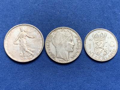 《竞宝斋》第406场 周日，周一，2场连拍 （全场包邮） 三枚一组 1964年法国5法郎银币+1933年10法郎银币+荷兰1955年一盾银币 总重约28.4克