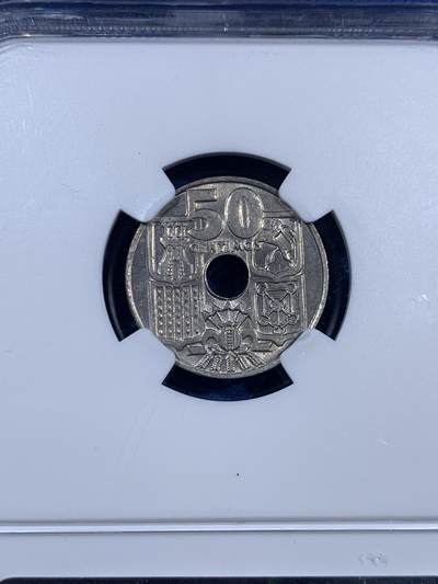 《竞宝斋》第406场 周日，周一，2场连拍 （全场包邮） NGC MS64 西班牙1949(62)年50分中空币 好品少见