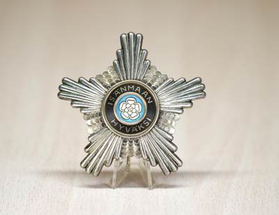 大猫徽章拍卖 第275期 芬兰 指挥官一级白玫瑰勋章 银制带标 少见早期1948银标 一般授予武装部队将官、部级秘书长等