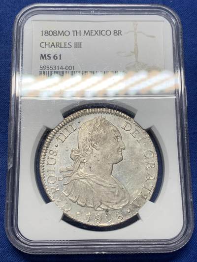 《竞宝斋》第406场 周日，周一，2场连拍 （全场包邮） NGC MS61 1808过渡年份 西属墨西哥卡四8里亚尔双柱 细节深打底板丝滑略呈镜面 盒子左侧有一小缺