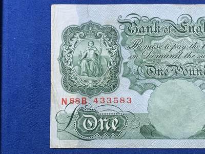 《竞宝斋》第406场 周日，周一，2场连拍 （全场包邮） 两张一组 英国A序列1镑纸币 品相不错
