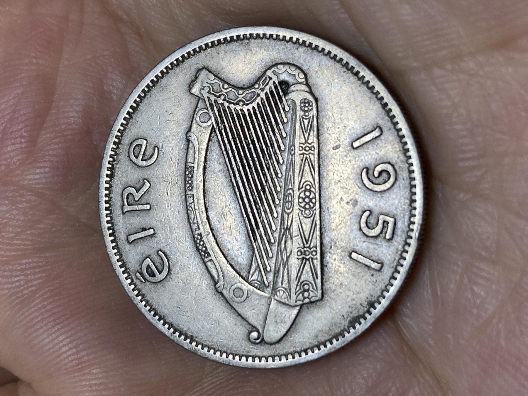 2025年第七十二场(总第九十八场）外国好品散币(免佣金) 爱尔兰🇮🇪1951年1弗洛林(等值2先令，共和国时期第一套第二版首发年)