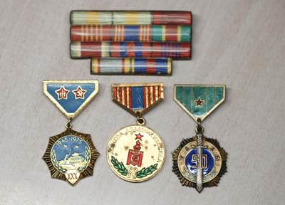 大猫徽章拍卖 第275期 蒙古🇲🇳纪念章一组