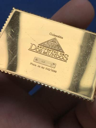 《竞宝斋》第406场 周日，周一，2场连拍 （全场包邮） 西班牙邮政发行美洲探索系列-塞维利亚1930年拉丁美洲展览  925银镀金邮票 35.48克 34*49mm