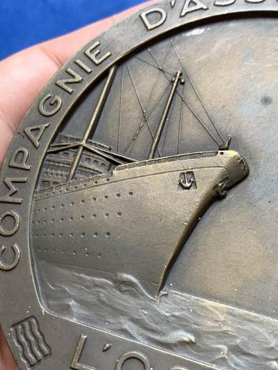 《竞宝斋》第406场 周日，周一，2场连拍 （全场包邮） 法国海事保险公司纪念大铜章 404.1克 99mm 编号63