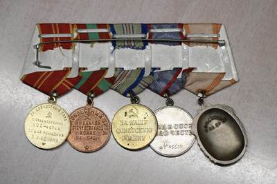 大猫徽章拍卖 第275期 苏联劳动荣誉 劳动英勇联排一组