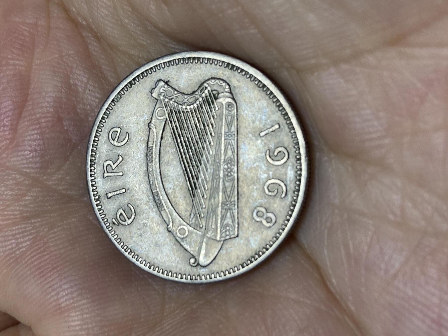 2025年第七十二场(总第九十八场）外国好品散币(免佣金) 爱尔兰🇮🇪1968年1先令(共和国时期第一套第二版，关门年)