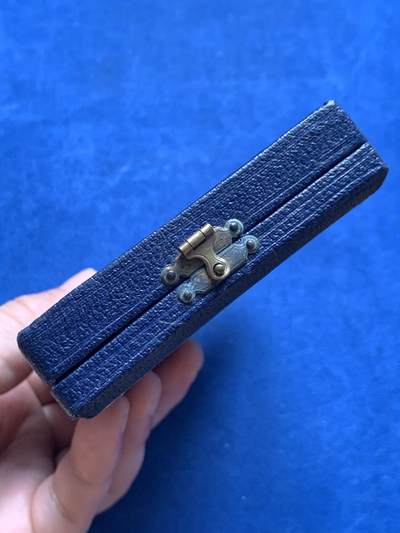 《竞宝斋》第406场 周日，周一，2场连拍 （全场包邮） 1914年法国国家鼓励善行协会纪念银章 银标 带原盒少见 字迹对应 总重约49.9克