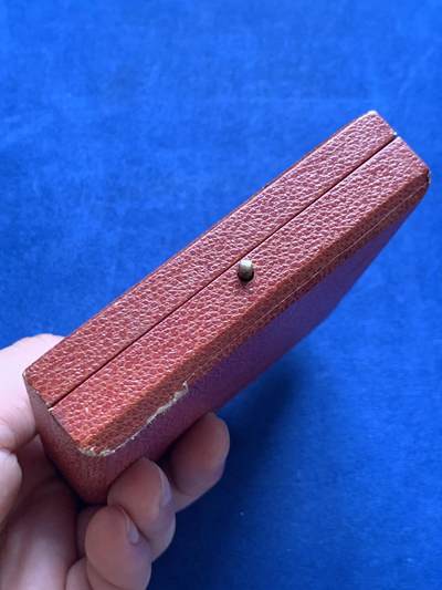 《竞宝斋》第406场 周日，周一，2场连拍 （全场包邮） 名家名作大师DAMMANN作巴黎艺术与技术博览会镀金银质大章 219.1克 76.9mm 丰饶角2银 带盒   银质罕见 值得收藏