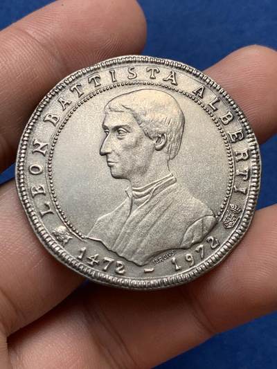 《竞宝斋》第406场 周日，周一，2场连拍 （全场包邮） 意大利曼图亚1972年圣安德烈大教堂建成五百周年纪念城市景观银章。重25.8克，直径40.2毫米。由莱昂.巴蒂斯塔.阿尔贝蒂设计