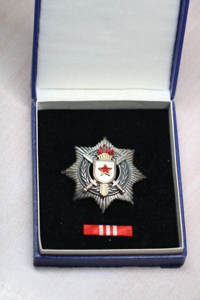 大猫徽章拍卖 第275期 南斯拉夫三级军事功勋勋章