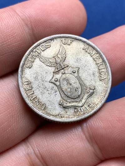 《竞宝斋》第406场 周日，周一，2场连拍 （全场包邮） 美属菲律宾1944年打铁50分银币