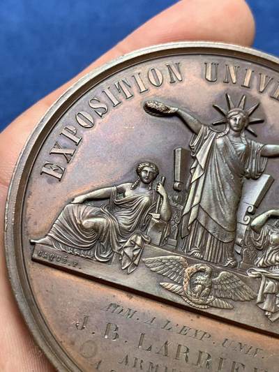 《竞宝斋》第406场 周日，周一，2场连拍 （全场包邮） 1855年巴黎世博会赠与武器制造商LARRIEUX纪念大铜章 161.3克 67.8mm 手指铜标 原铸