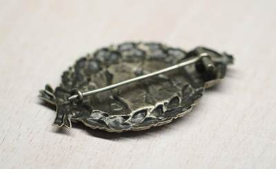 大猫徽章拍卖 第275期 德国一战飞行员奖章，铜合金镀银，标准容克厂（C．E．JUNCKER）特征，1917年左右版本，图案精细突出，稀少