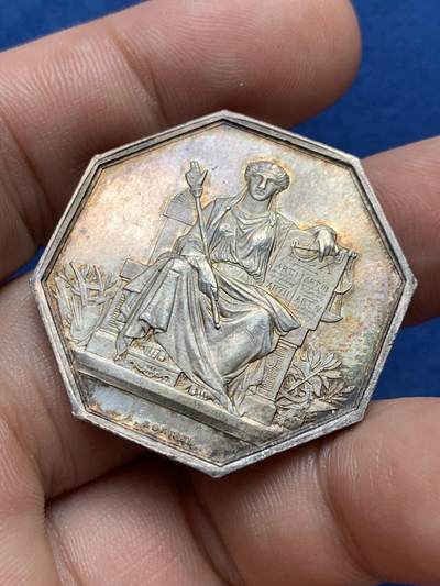 《竞宝斋》第406场 周日，周一，2场连拍 （全场包邮） 法国巴黎公证人八角银质代币 19.53克 34mm 丰饶角银标 底板干净 细节状态很好