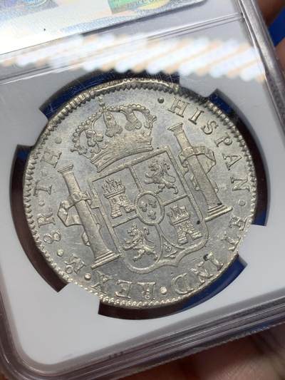 《竞宝斋》第406场 周日，周一，2场连拍 （全场包邮） NGC MS61 1808过渡年份 西属墨西哥卡四8里亚尔双柱 细节深打底板丝滑略呈镜面 盒子左侧有一小缺