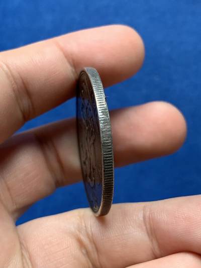 《竞宝斋》第406场 周日，周一，2场连拍 （全场包邮） 英国1889年老维高冠马剑克朗银币 细节见图