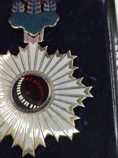 0元起拍勋章 第281期 咸鱼国勋章拍卖专场 7月30日（周三）下午6：00开始 日本三等旭日章银制带盒略