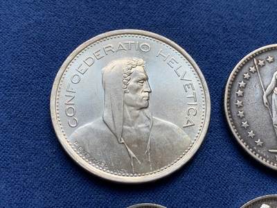 《竞宝斋》第406场 周日，周一，2场连拍 （全场包邮） 四枚一组 瑞士银币 1/2、1、2、5法郎 3枚曝光，1枚早期品种。