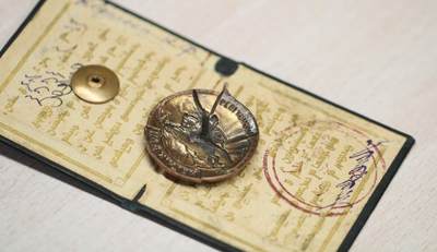 大猫徽章拍卖 第275期 诺门罕 哈拉哈河 哈拉沁 哈拉欣战役 halhingol Халхин Гол 40年代镜像版奖章加周年纪念奖章   同人一套 得主是苏联女战士 Козлова нина Федоровна 科兹洛娃 妮娜 费德洛夫娜  证书齐全完整一套 包含珍罕的老蒙文证书（拉格瓦苏伦签发）、周年纪念章证书。