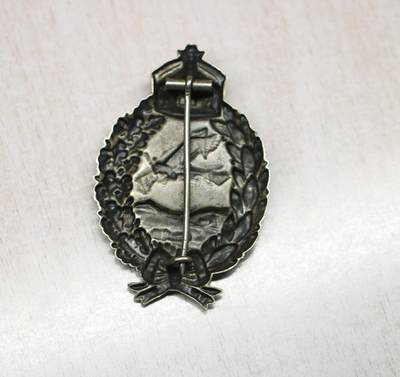 大猫徽章拍卖 第275期 德国一战飞行员奖章，铜合金镀银，标准容克厂（C．E．JUNCKER）特征，1917年左右版本，图案精细突出，稀少