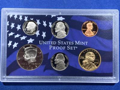 《竞宝斋》第406场 周日，周一，2场连拍 （全场包邮） 美国2004年6枚装精制套币+精制州币5枚套 盒证全