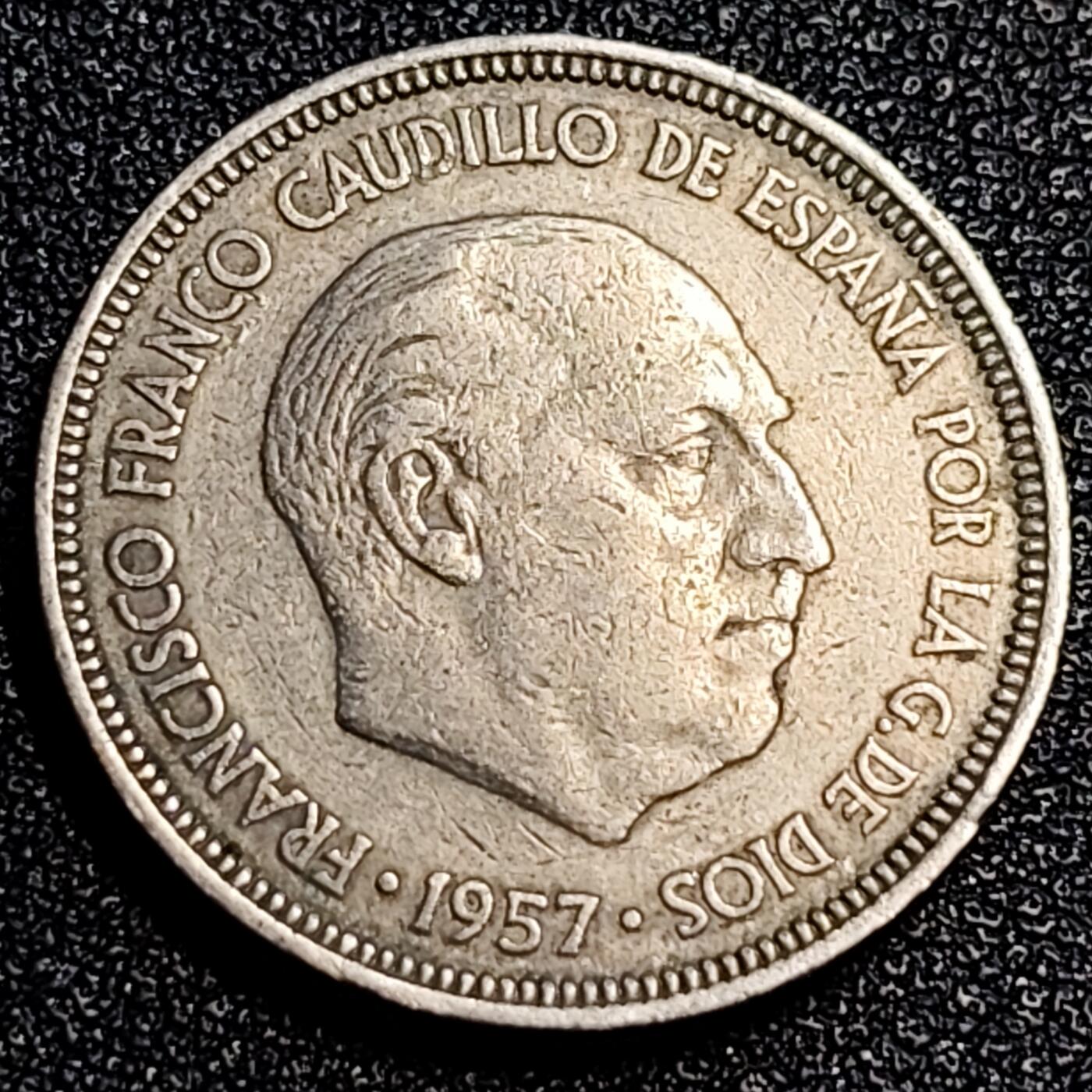 泉币菌-第67场-精品场 西班牙1957年5比塞塔 弗朗哥鹰徽23mm