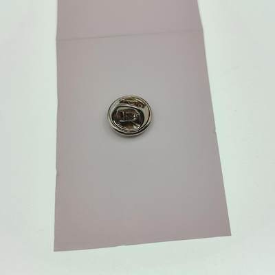 0元起拍勋章 第281期 咸鱼国勋章拍卖专场 7月30日（周三）下午6：00开始 2002世界杯徽章