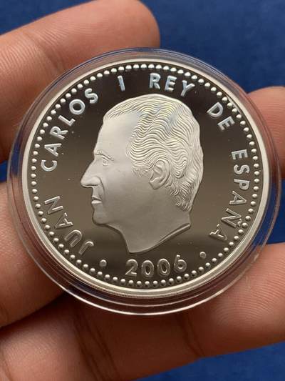 《竞宝斋》第406场 周日，周一，2场连拍 （全场包邮） 西班牙2006年卡洛斯国王10euro精制纪念大银币 925银 27克