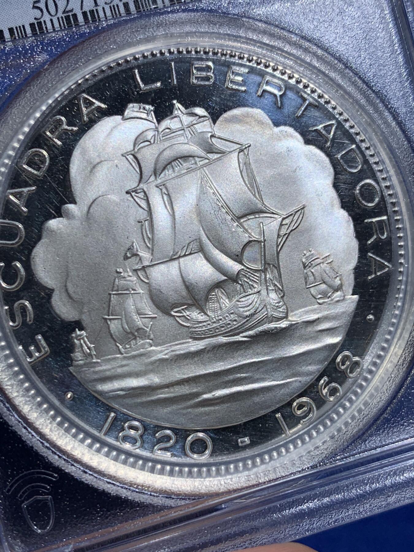 《竞宝斋》第406场 周日，周一，2场连拍 （全场包邮） PCGS-PR64DCAM 1968智利10比索 智利第一枚精制纪念银币 名誉品 非常少见 币面超大 45mm 45g PCGS加厚盒 浮雕极为清晰 四艘帆船错落有致 审美极佳