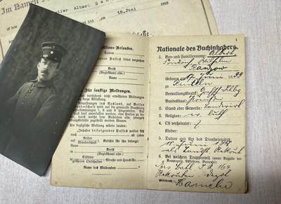 大猫徽章拍卖 第275期 德国一战二铁证书照片