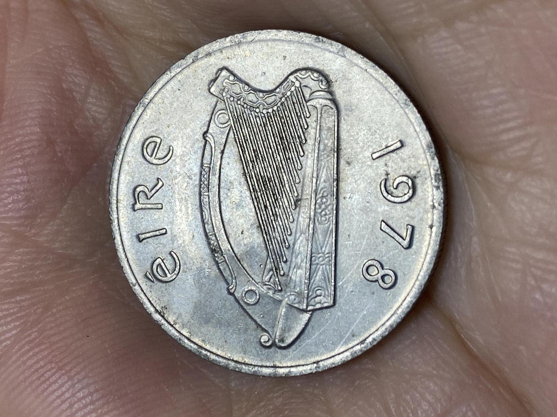 2025年第七十二场(总第九十八场）外国好品散币(免佣金) 爱尔兰🇮🇪1978年5便士(共和国时期第二套第一版，大尺寸牛头向右)