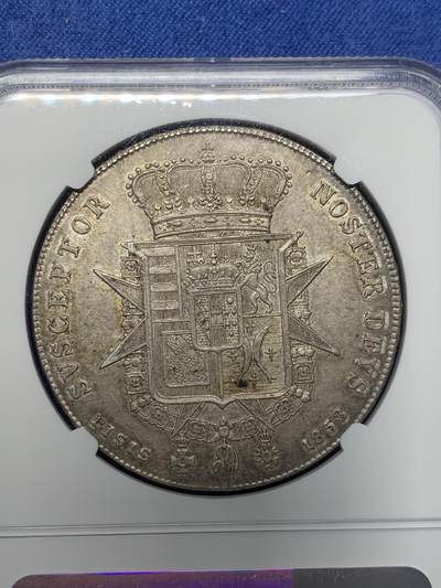 《竞宝斋》第406场 周日，周一，2场连拍 （全场包邮） NGC MS62 意大利1858年托斯卡纳利奥波德二世4菲奥里尼大银币，少见年份不是常见的1856年。淡酱彩包浆非常漂亮，高分非常不易，自藏足够
