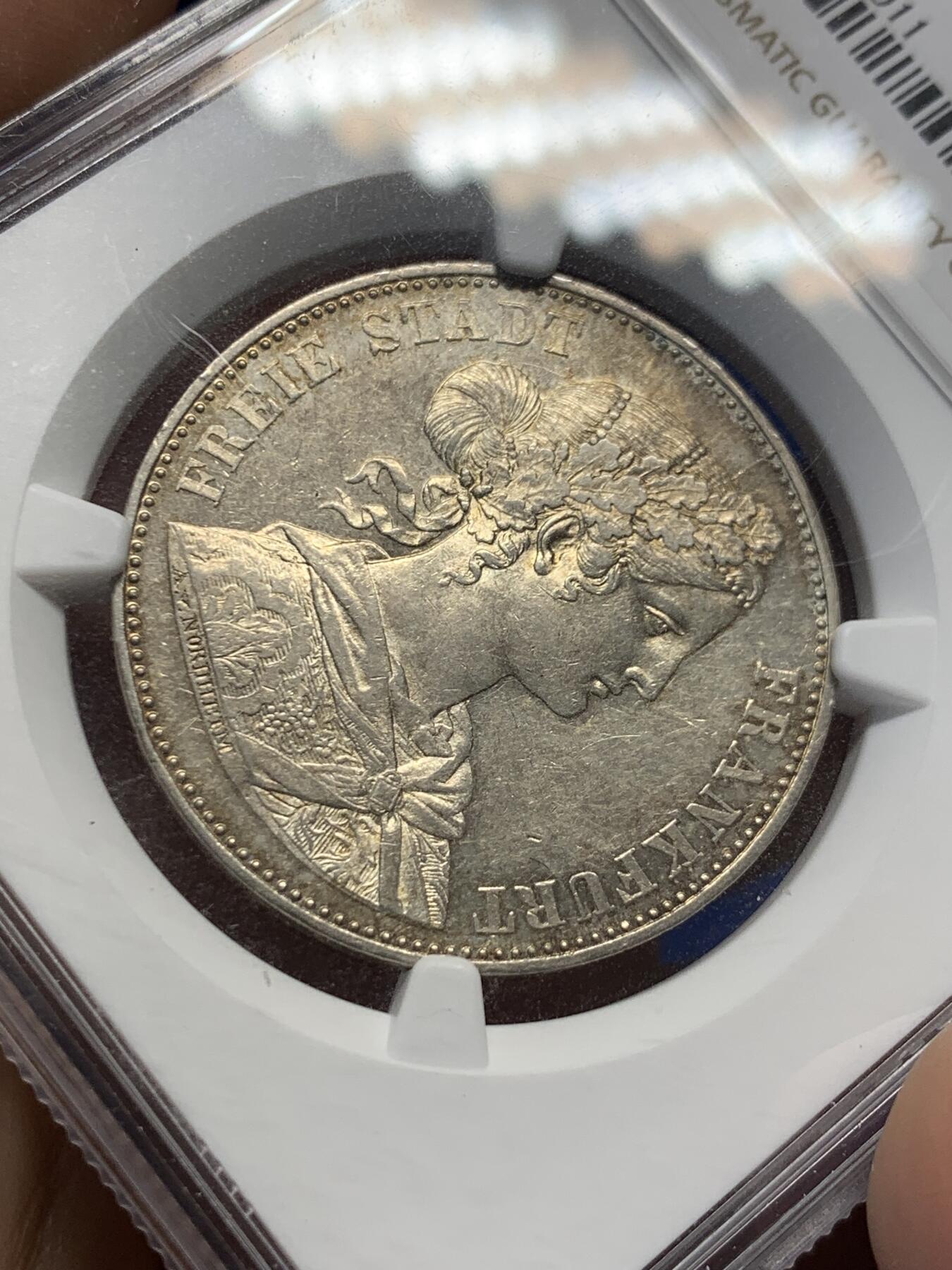 《竞宝斋》第406场 周日，周一，2场连拍 （全场包邮） NGC AU58 德国 1862年 1泰勒  银币 原味淡金色包浆