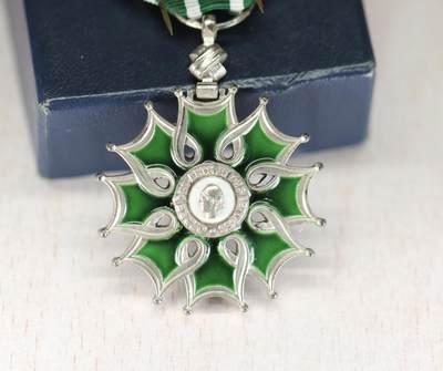 大猫徽章拍卖 第275期 法国骑士级文学与艺术勋章