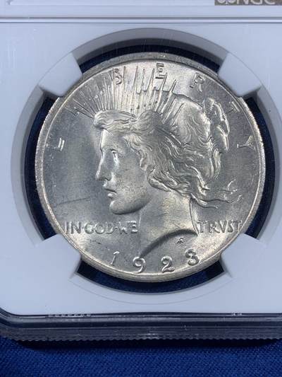 《竞宝斋》第406场 周日，周一，2场连拍 （全场包邮） NGC MS63 美国 1923 一美元 和平银币 正面转光强烈，包浆自然，难遇美品。