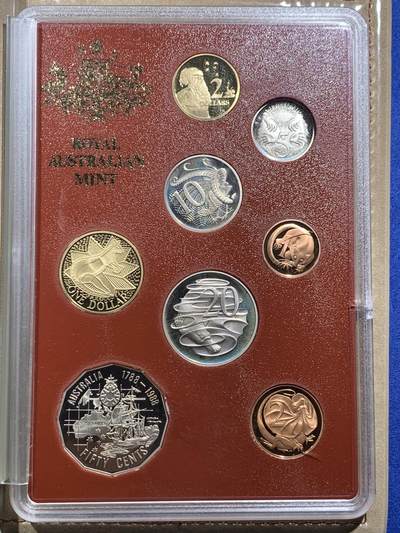 《竞宝斋》第406场 周日，周一，2场连拍 （全场包邮） 澳大利亚1988年官方精制套币小本子带证书