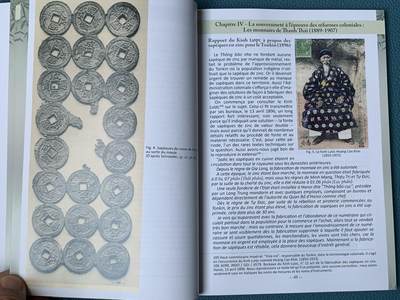 《竞宝斋》第406场 周日，周一，2场连拍 （全场包邮） 安南钱币目录，197页彩色内容丰富，绝大篇幅都是安南金银币版别和各种赏牌，目前安南币比较实用和权威参考目录