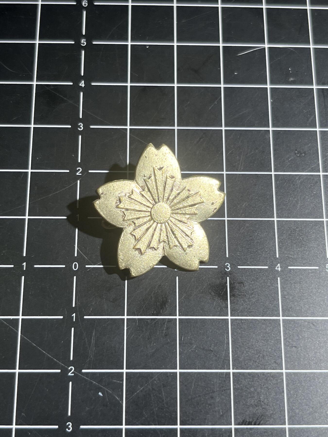古冰库章牌勋赏收藏第39场拍卖 日本帽徽