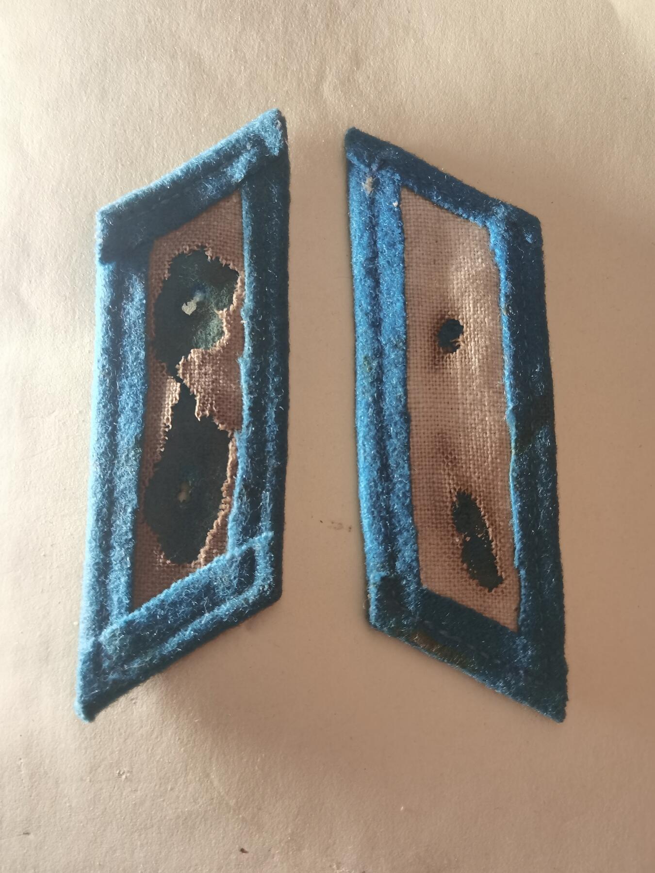 玉仁红藏首场徽章钱币拍卖（捡漏）上面👆图片有群加群7：40同拍 su—55空领章 早期大衣版